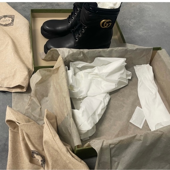 Flores calf Gucci boots for fall - Picture 3 of 9